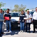 #Lerdo. INSTRUYE SUSY TORRECILLAS ENTREGA PÓLIZAS DE SEGURO A VEHÍCULOS OFICIALES DEL AYUNTAMIENTO*