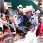 #Durango. Familias de Santa María del Oro reconocen avances y beneficios en su municipio con obras de agua potable, carretera y apoyos a vivienda*