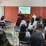 Con más de 700 alumnas atendidas, concluyen talleres de prevención de la violencia en secundarias de Torreón