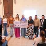 #Lerdo. SUSY TORRECILLAS RESPALDA A HOMBRES Y MUJERES EMPRENDEDORES; ENTREGA APOYOS ECONÓMICOS*
